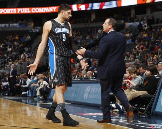 而不间断地 而不间断地