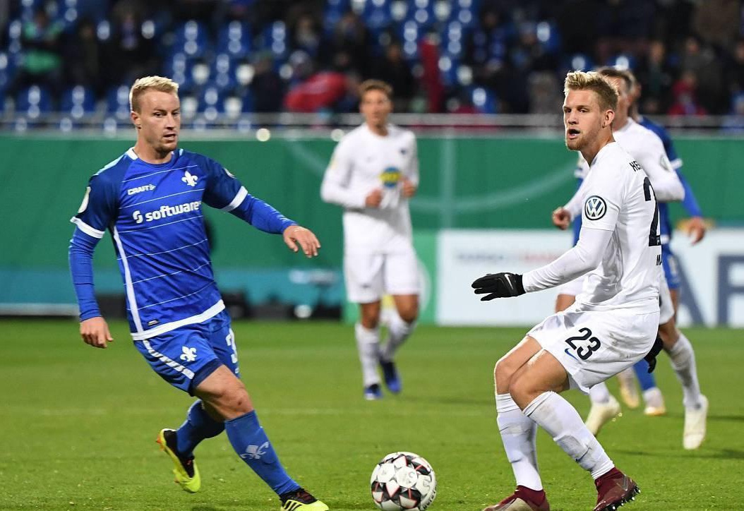 于运作大牌 于运作大牌