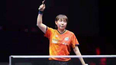 该有的样子！巴特勒不到三分钟接传球终结拿下8分助勇士打停鹈鹕.