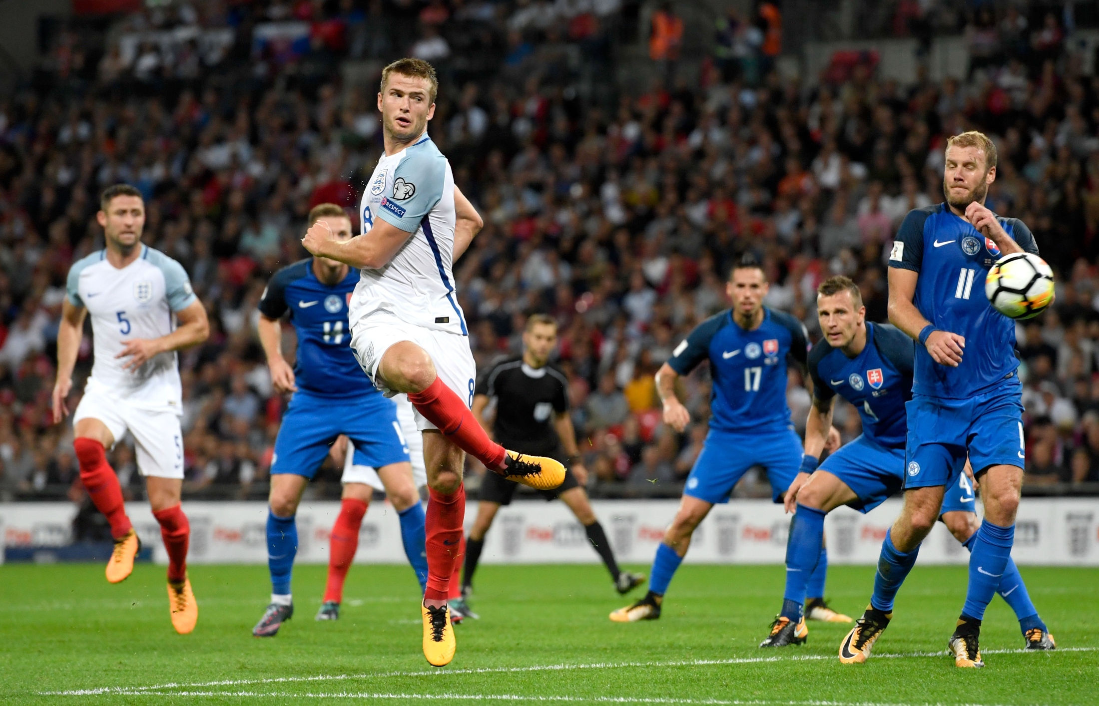 横传中路 横传中路